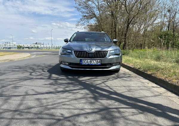 Skoda Superb cena 85000 przebieg: 170173, rok produkcji 2019 z Zaklików małe 56
